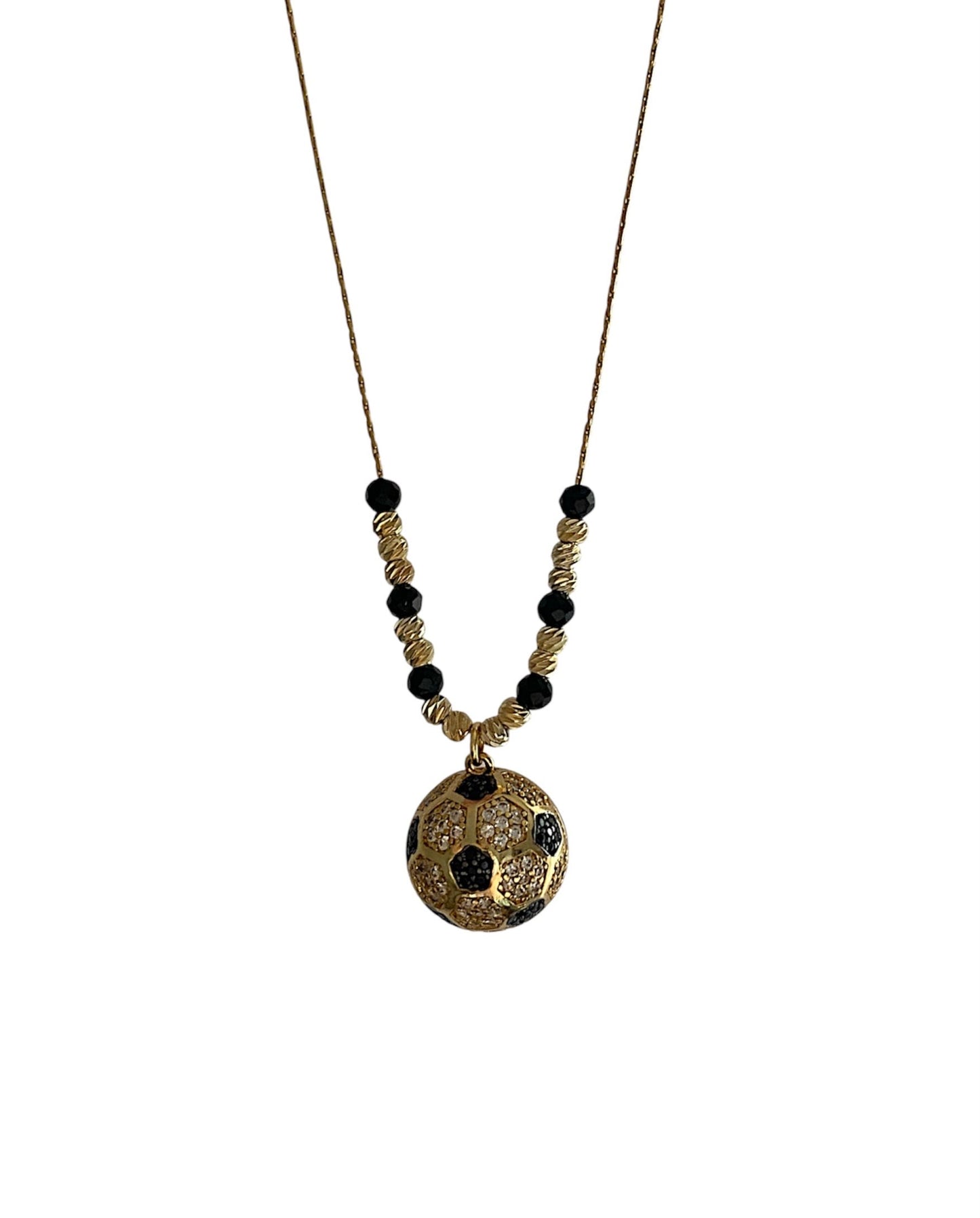 Le foot necklace